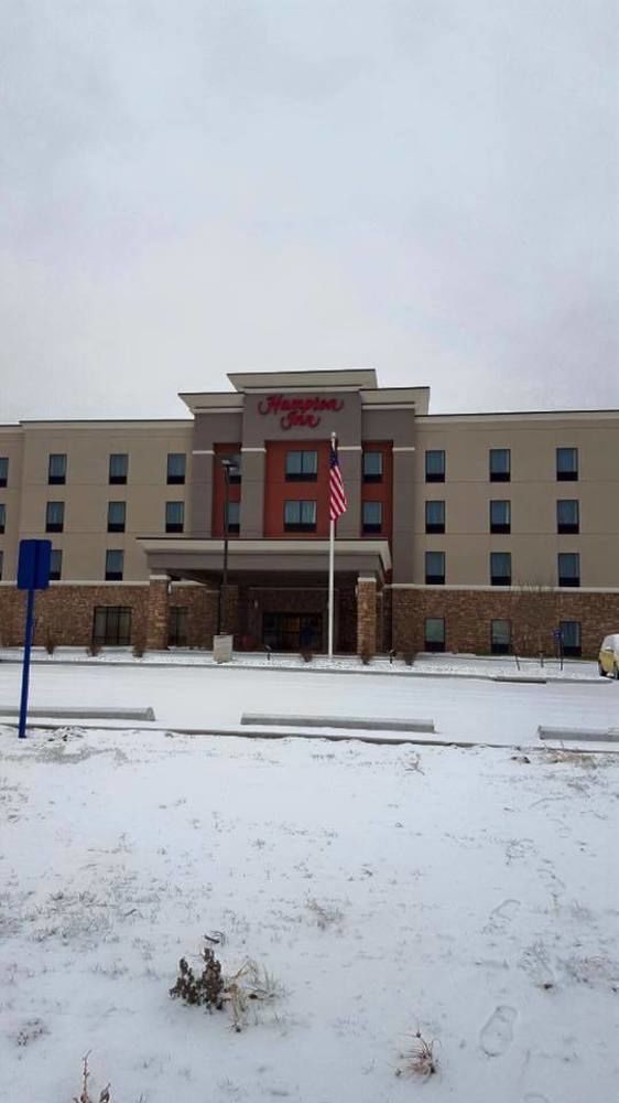 Hampton Inn Pratt Exterior photo